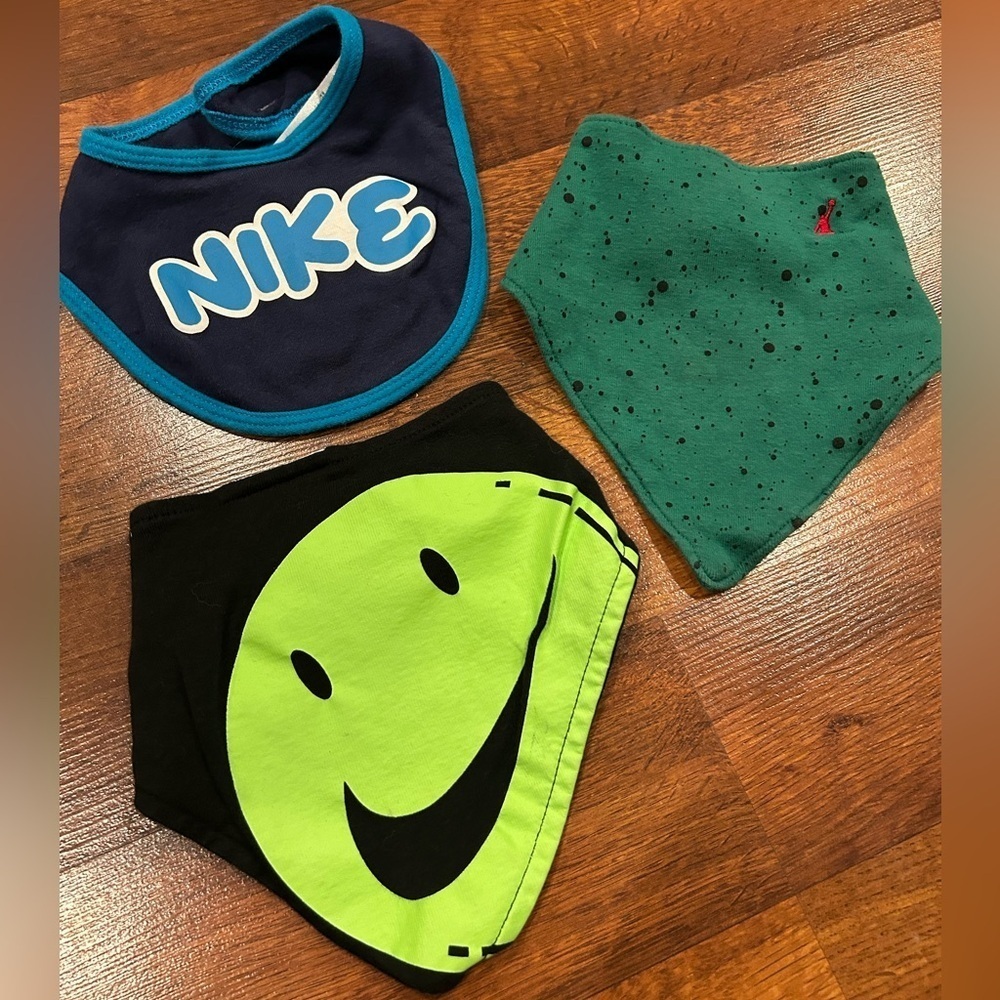 Nike Bibs Lot of 3 Smiley Face Jordan Swoosh Blue Green
